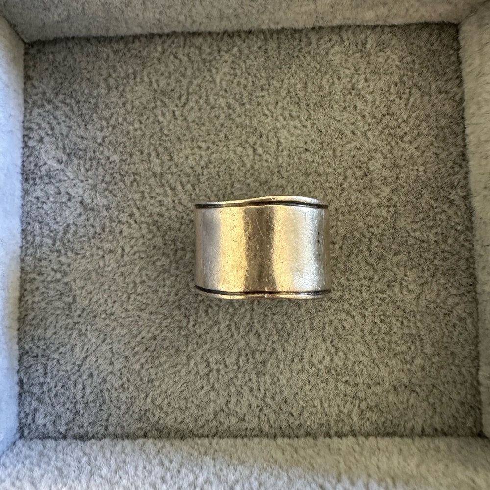 Silpada Wide Band Cigar Ring - 8